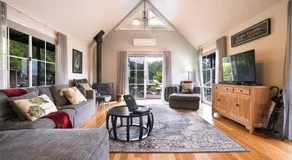 BlueMill Lodge - Image 2