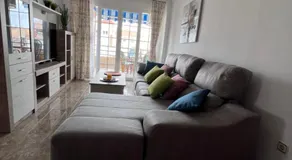 Beautiful Beach Apartment - Image 2