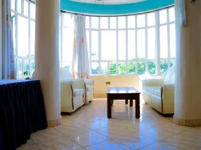 Stardom Hotel - Image 4