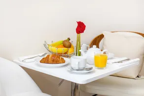 TH Serviced Apartment London - Image 2