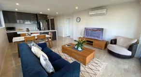 Serenity Surfers Paradise - Image 2