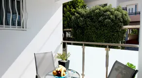 Maria Studios & Apartments - Image 4