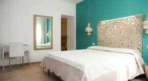 Hypnos Boutique Hotel - Image 2