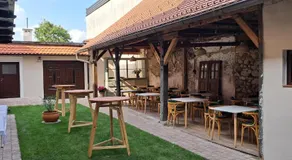 Pri Hudi Mravljici - Image 3