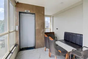 FabHotel Delight Inn - Image 4
