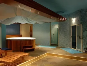 Continental Hotel - Image 5
