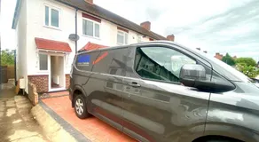 Isleworth House I Parking I Garden I 4 Bedrooms - Image 2