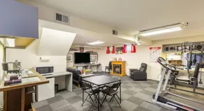 Lrge 5 BR 9 Beds Near DC-Pool, Hot Tub, Gym, Game Rm, Fire Pit - Image 2