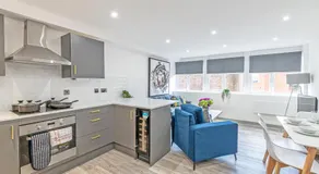 Charles House by Guestz - Image 2