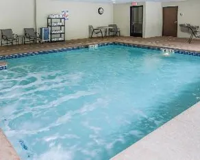 Lexington Inn & Suites of Stillwater/Minneapolis - Image 3