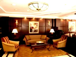 Skyline Hotel - Image 4