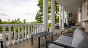 Niagara Luxury Suites - Image 3