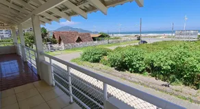 Ampla casa com 5 quartos e vista para o mar - Image 5