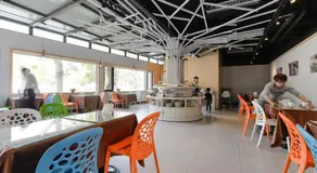 R7 Hotel - Image 5