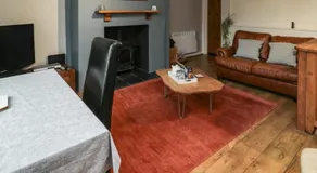 Maple Tree Cottage - Image 3