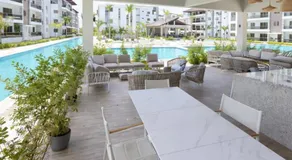 Airport Oasis Pool Apartments - Image 4