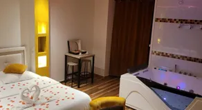 SPA Celyna appartement avec jacuzzi privatif - Image 2