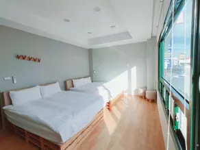 M House - Image 4