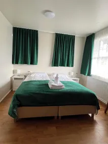 Media Luna Guesthouse - Image 2