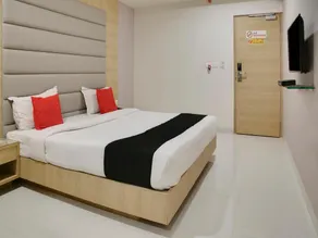 Veeraj Suites Gachibowli - Image 2