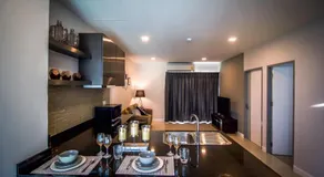 Triple Z Hotel - Image 4