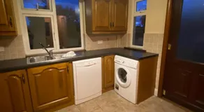 Foxs Farmhouse - Image 4