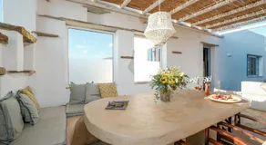 Golden Beach Studios & Suites - Image 3