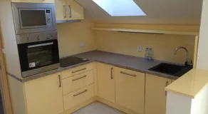 Villa Marcus - rodinný relax 200 m od Penzionu Kometa, u jezera s grilem a sdílenou kuchyní - Image 3