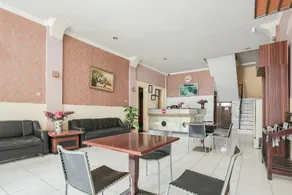 Hotel O Fortuna Parepare - Image 5
