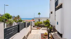 Beachfront Apartment Siesta 21 San Agustin Playa by VillaGranCanaria - Image 4