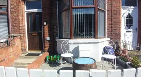 St. James Street Townhouse Belfast - Image 5