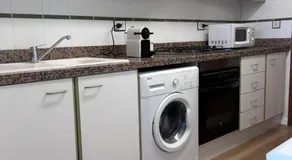 Lovely 3-Bedroom Apartment 15 Minutes from Beach - Image 5