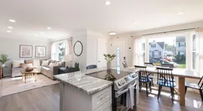 Remodeled 4 Bedroom With a Game Room - Image 5