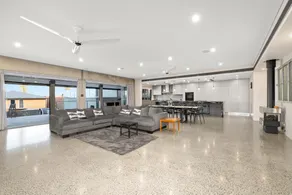 Striking Luxury Home With Garden & BBQ - Image 3