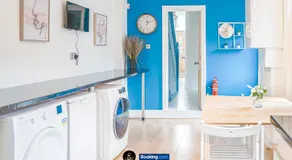 Spacious 5-Bed House with Parking in Wood Green by LS2G Stays - Image 2