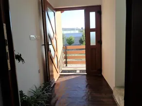 Lovely 3 bedroom holiday home with nice covered terrace, only  150m from the sea - Image 3