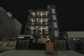 Hotel O Noida Premium Inn - Image 5
