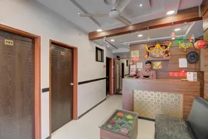 Hotel O Sion Residency - Image 3
