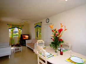 Best E Villas Providence Ch Ch - Image 4