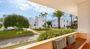 Beautiful Seaside Apartments - Image 5