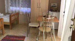 Hotel Durres Vila 53 - Image 4