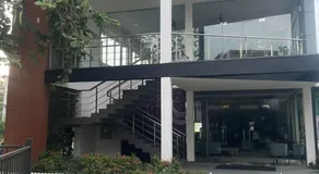 3BR Fully Furnished Apartment in Colombo Suburb - Image 5