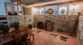 Neli & Zaal Guest House - Image 5