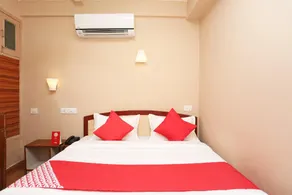 Hotel O Satnam - Image 2