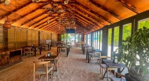 Tranquila Beach Hotel - Image 3