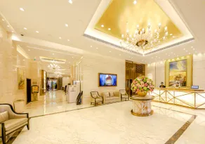 Royal Dragon Hotel - Image 2