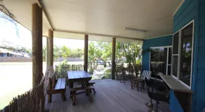CASTAWAY BEACH HOUSE- NO Parties - NO Pets - Image 3