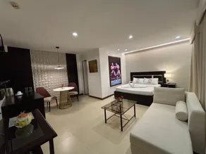 Road Haus The Manny Pacquiao Hotel - Image 4