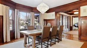 Luxury 6600 sq.ft Stunning Home/Sleeps 10+ - Image 5