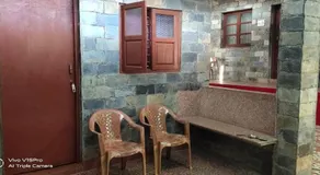 Hill View Guest House - Image 5